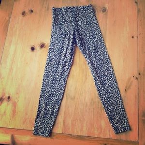 Leopard print leggings